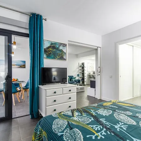 Apartment Apartamento Azul Vv -fuerteventura Site- Jacuzzi, Aire Acondicionado, Solarium , Terraza Vistas Panoramicas, Diseno , Luxury, Fuerteventura Site