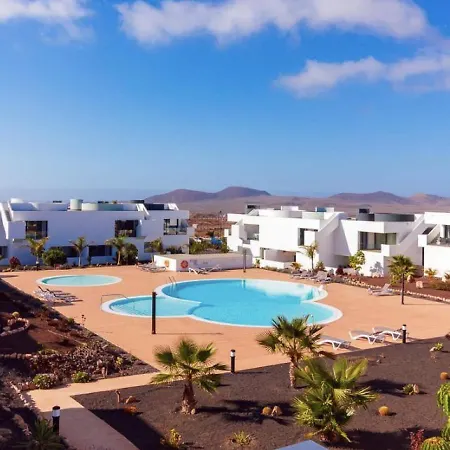 Apartment Apartamento Azul Vv -fuerteventura Site- Jacuzzi, Aire Acondicionado, Solarium , Terraza Vistas Panoramicas, Diseno , Luxury, Fuerteventura Site La Oliva