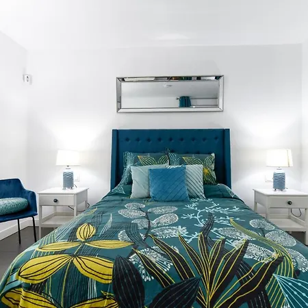 Apartamento Azul Vv -fuerteventura Site- Jacuzzi, Aire Acondicionado, Solarium , Terraza Vistas Panoramicas, Diseno , Luxury, Fuerteventura Site Apartment La Oliva