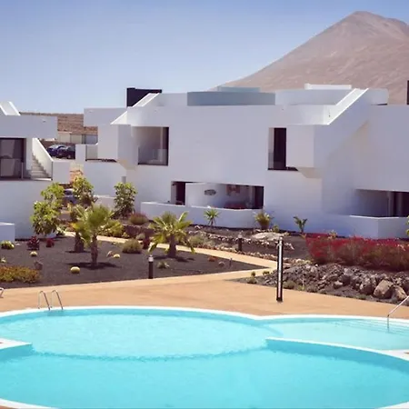 Apartamento Azul Vv -fuerteventura Site- Jacuzzi, Aire Acondicionado, Solarium , Terraza Vistas Panoramicas, Diseno , Luxury, Fuerteventura Site *